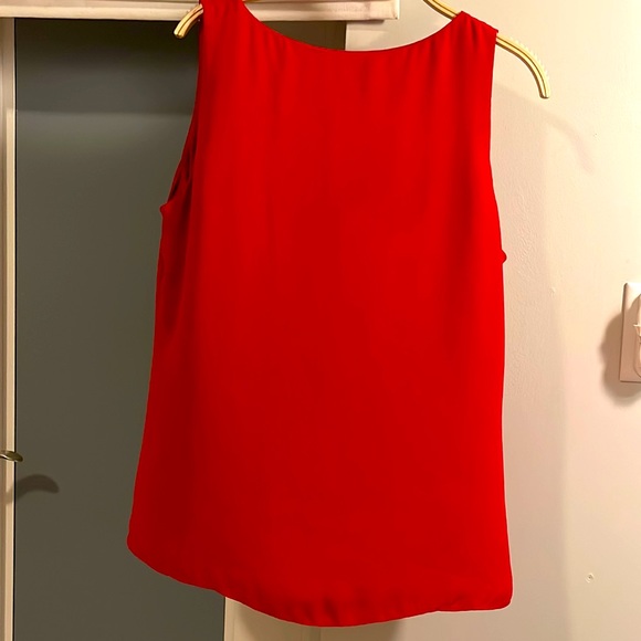 Red Top size small - Picture 2 of 3